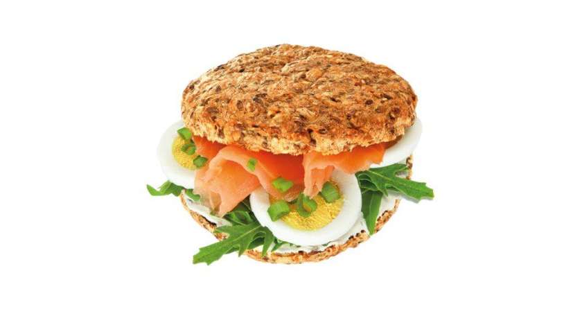 Wholegrain Sandwich with Smoked Salmon and Egg