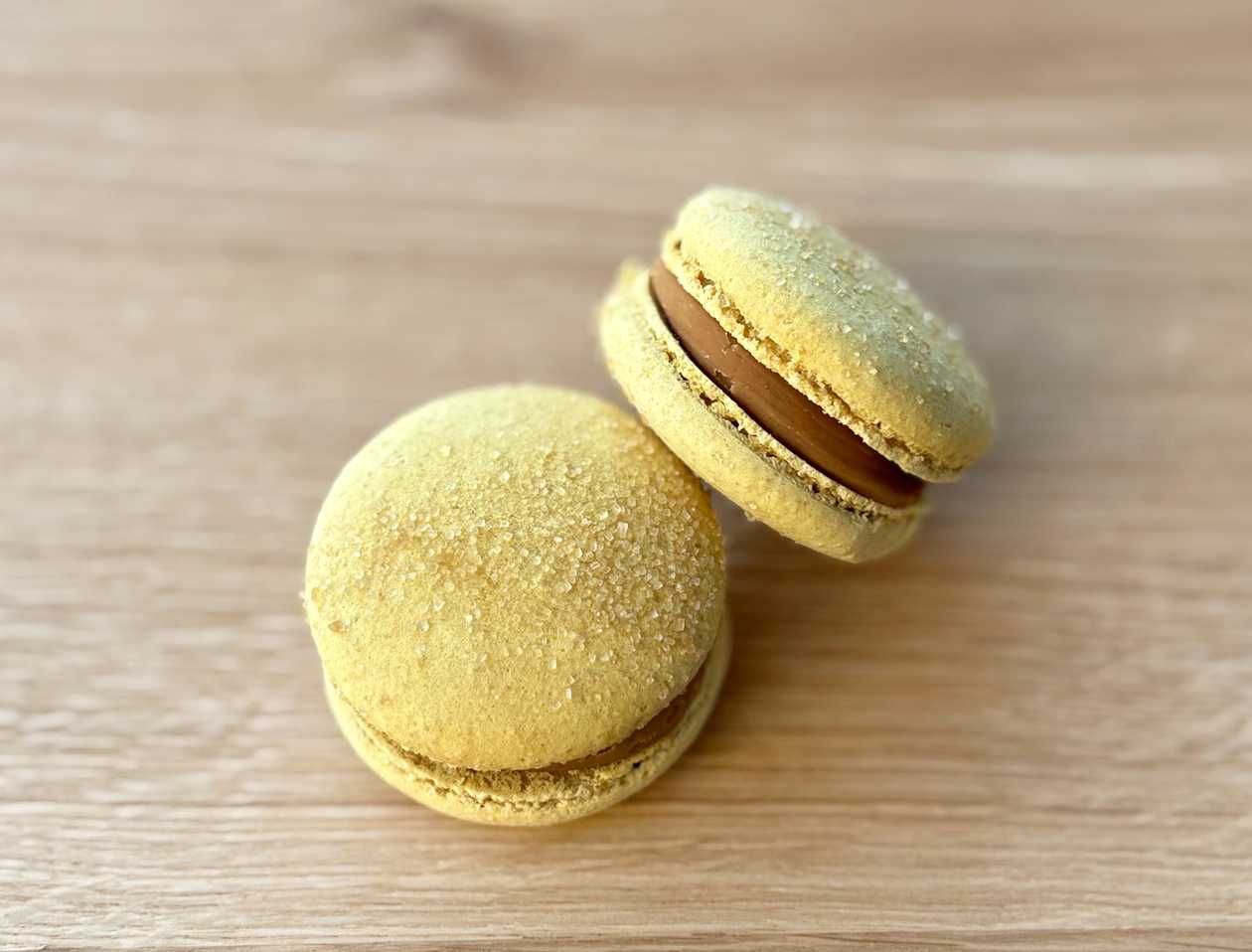 Banana-Caramel Macaron