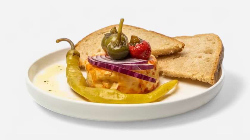 Marinated Camembert, Hot Pepper, Bread