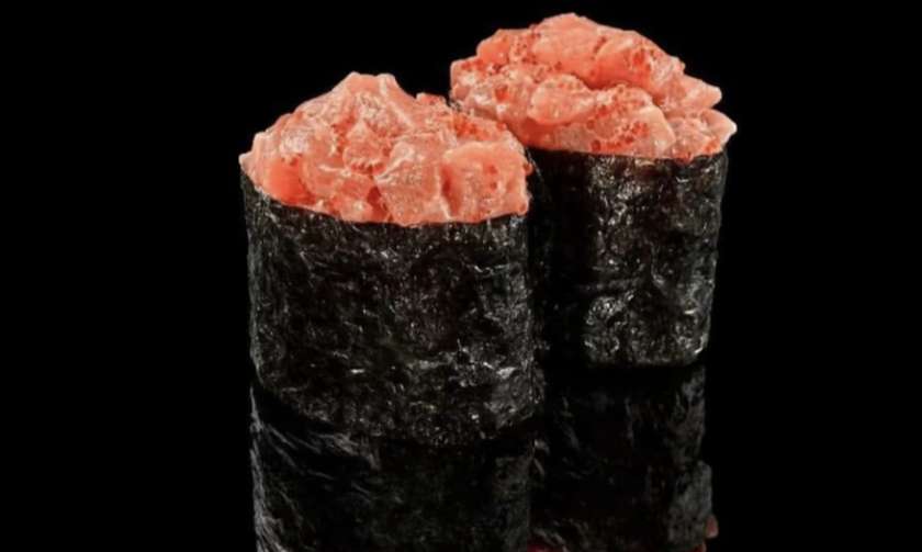 Salmon Gunkan (2 pcs.)