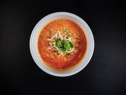 Coconut soup with chicken