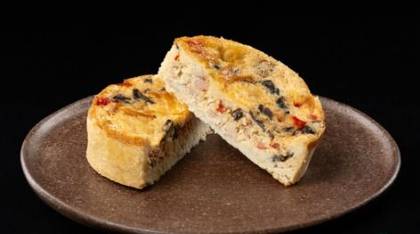 Tartă cu pui, ardei și ciuperci