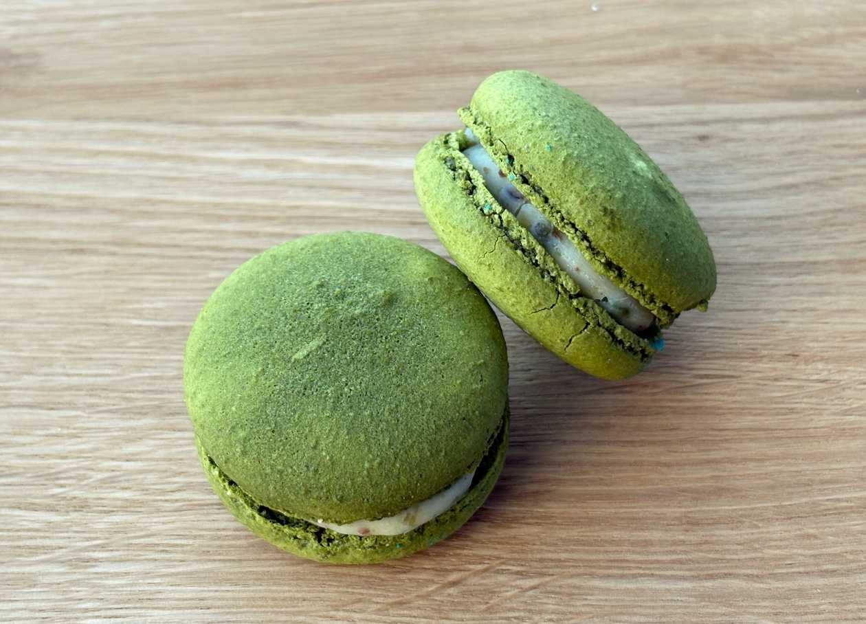 Pistachio-Raspberry Macaron