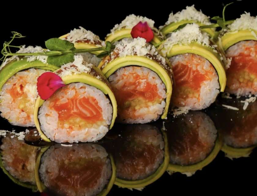 Phoenix Salmon Roll