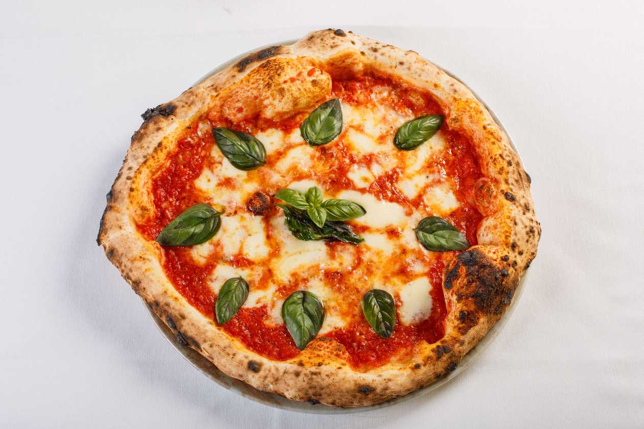 Margherita classic (střední pizza)