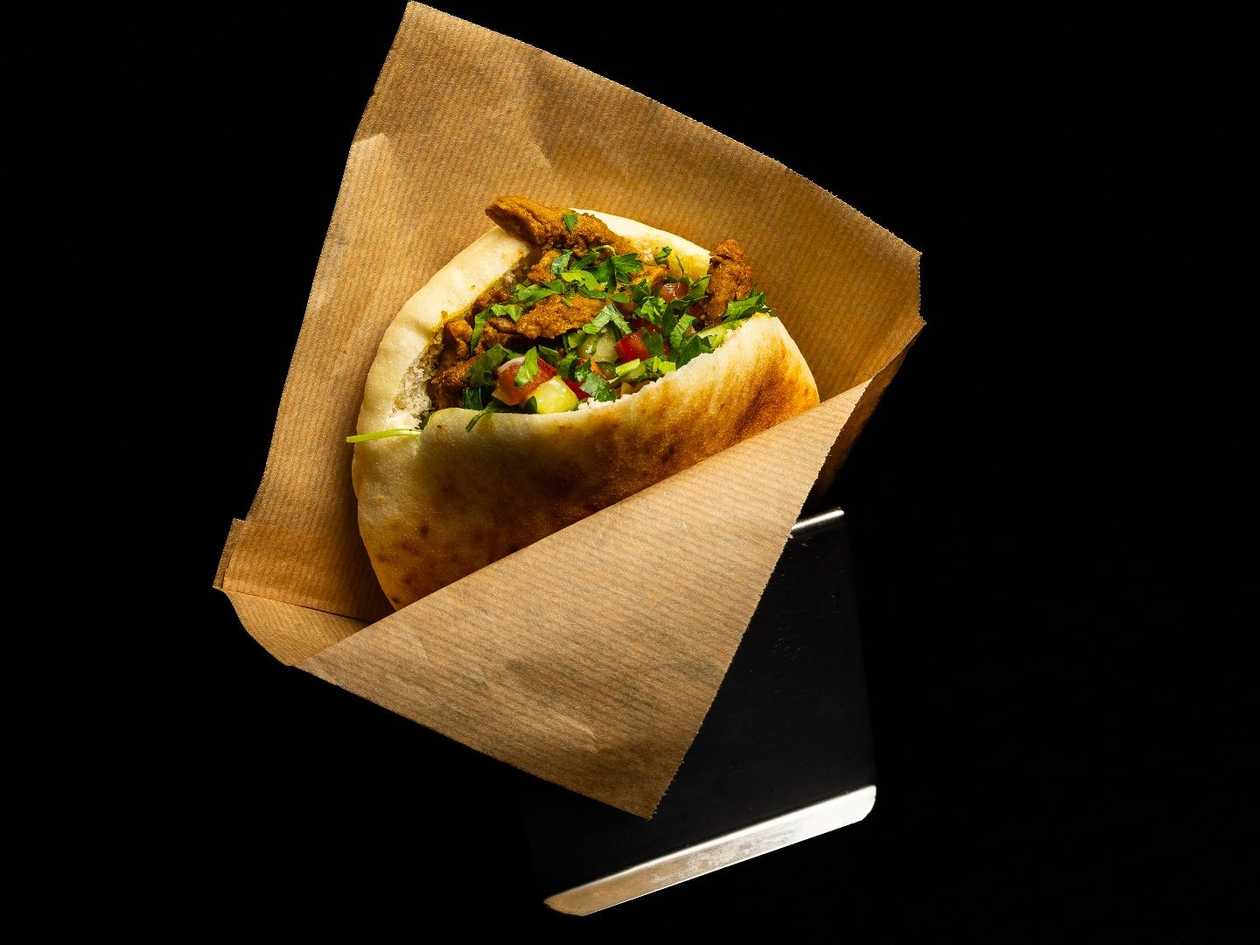 Veganská shawarma sandwich