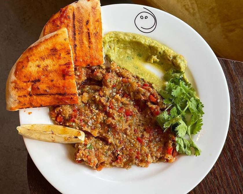 MANJA with Guacamole