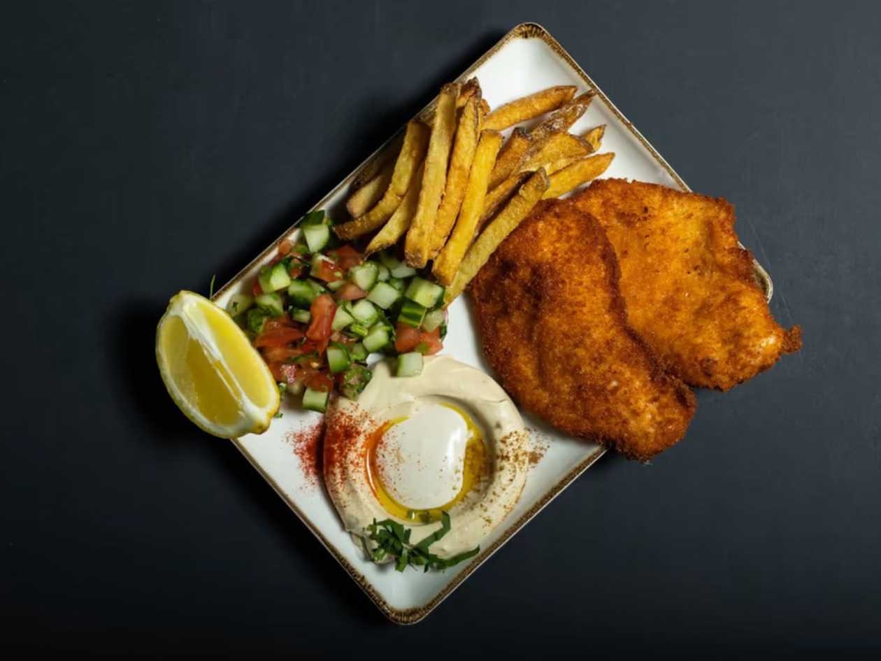 Chicken schnitzel lunch