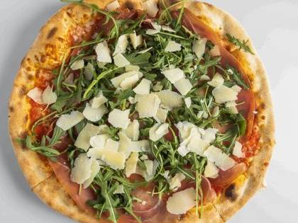 PIZZA PROSCIUTTO CRUDO