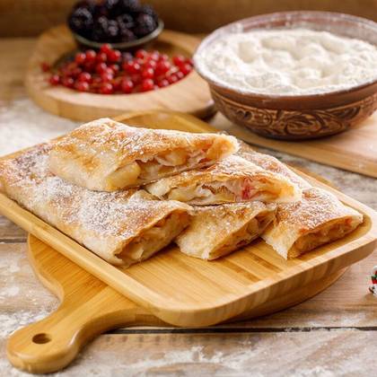 Învârtită cu Mere și Scorțișoară 1 buc