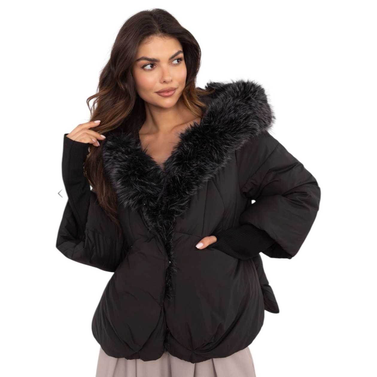 Kožušinová zimná bunda v čiernej