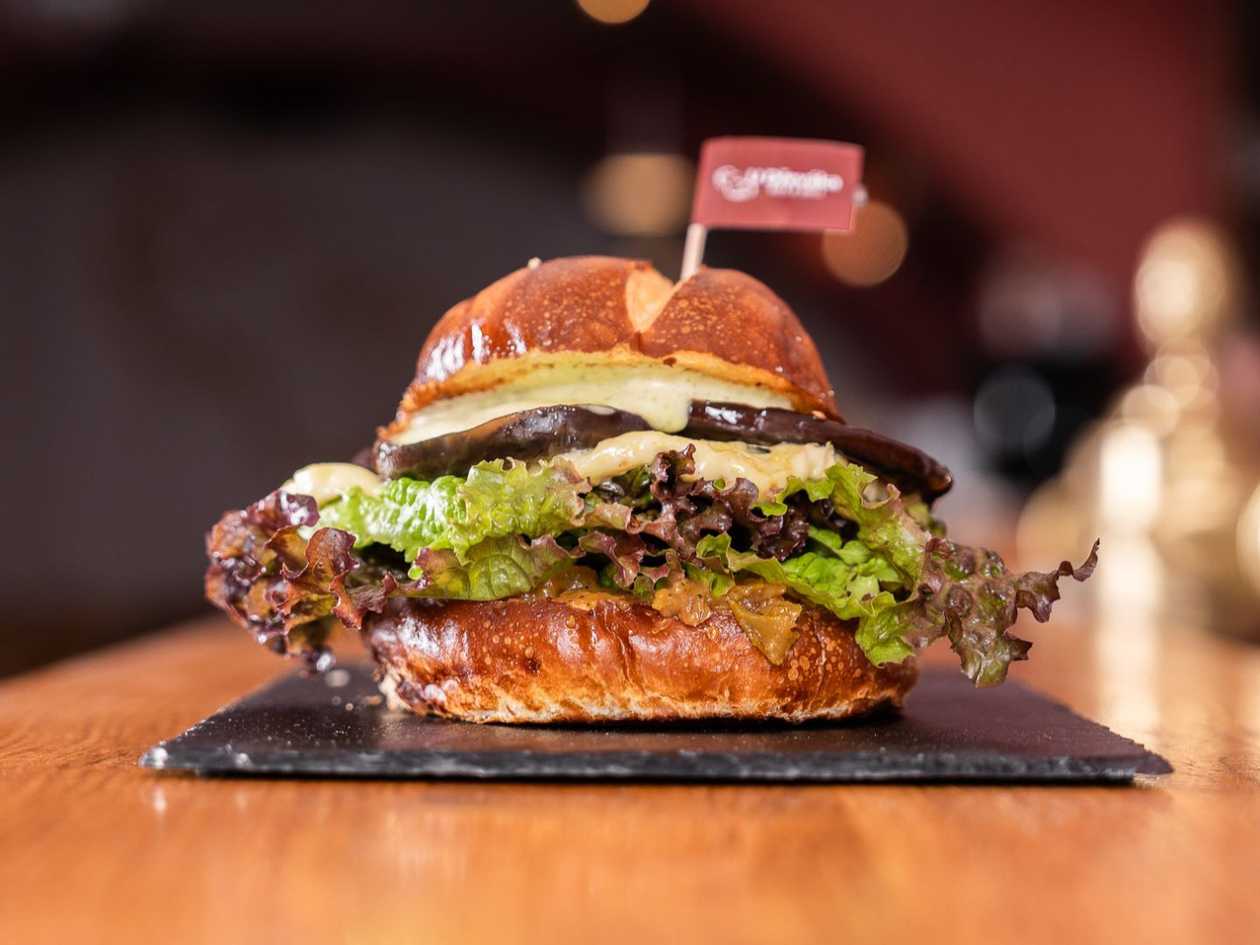 Veggie Pear Burger 🌿