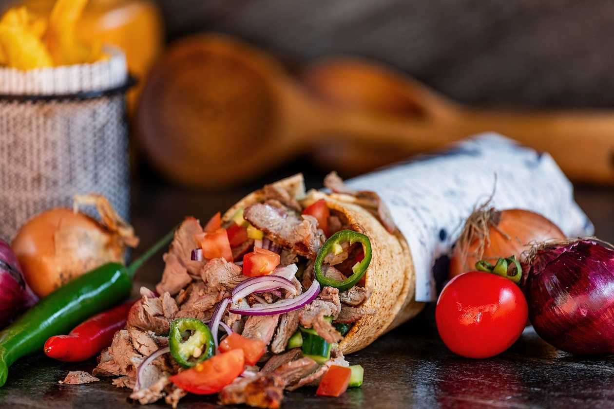 Beef Combo: Shaorma (390 g) + Lemonade (300 g)