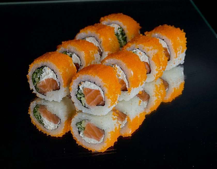 California Łosoś z kawiorem