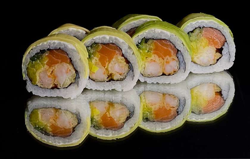 Futomaki Sake Roll