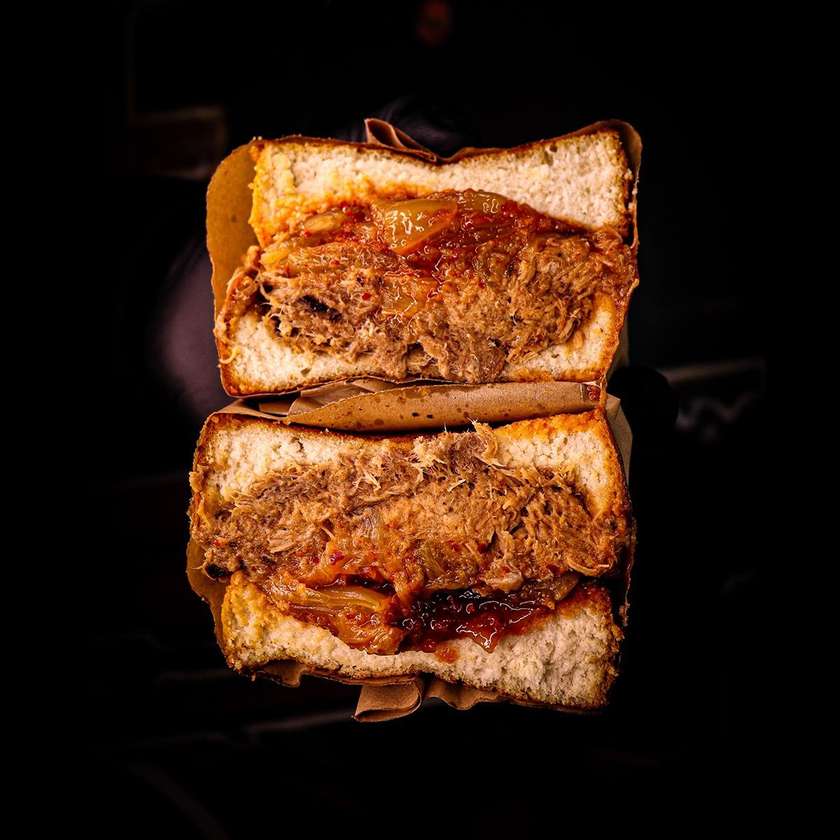 .BBQ KIMCHI SENDVIČ