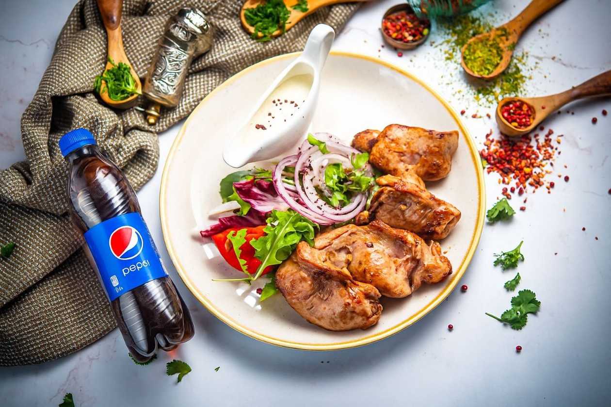Šašlõkk kalkuni kintsulihast + Pepsi 0,5L