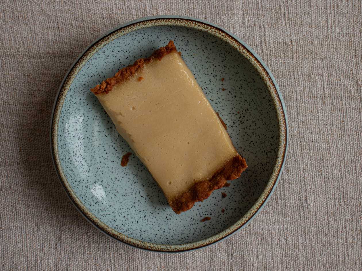 Vanilla Cream Tart with Cookie Crust (Vegan and Gluten-Free)