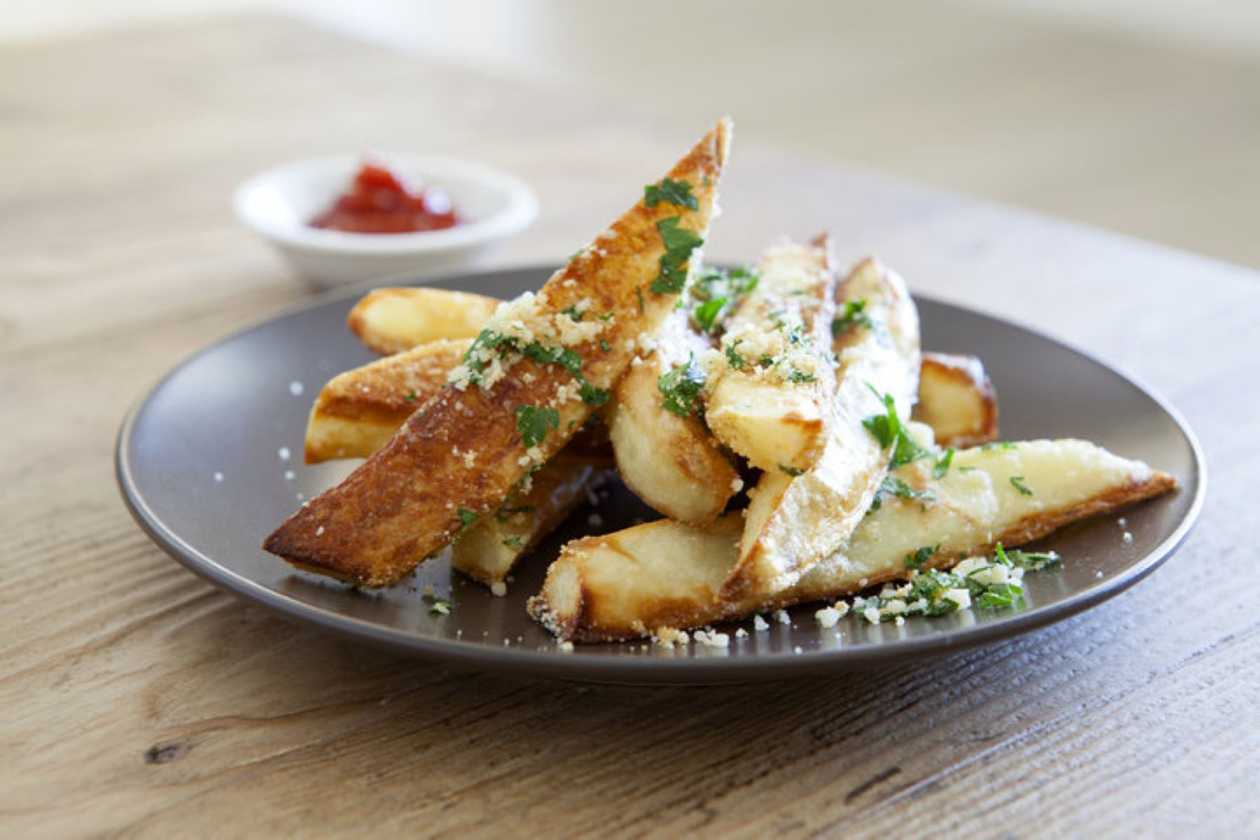 French Fries with Parsley, Garlic and Grana Padano 200 g