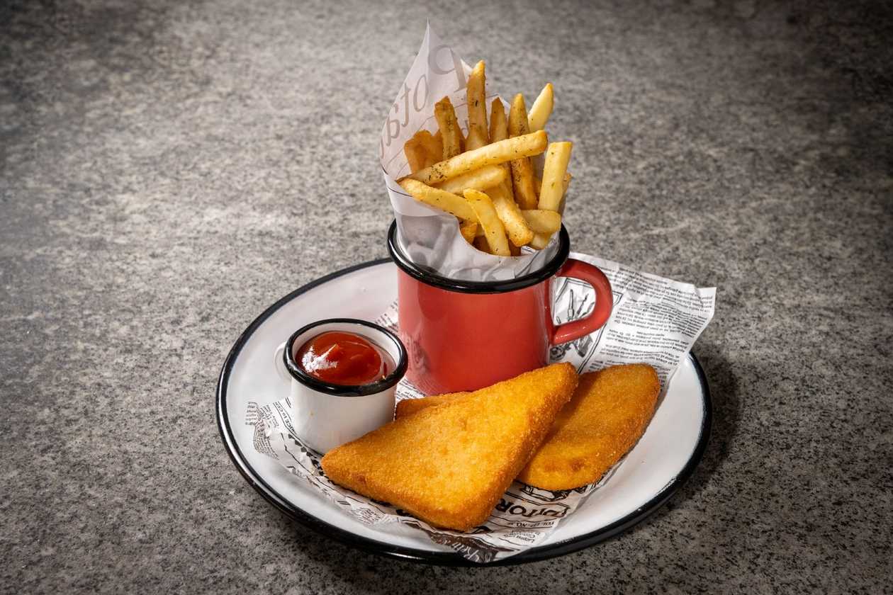 Caș Pane Proletar cu Ketchup