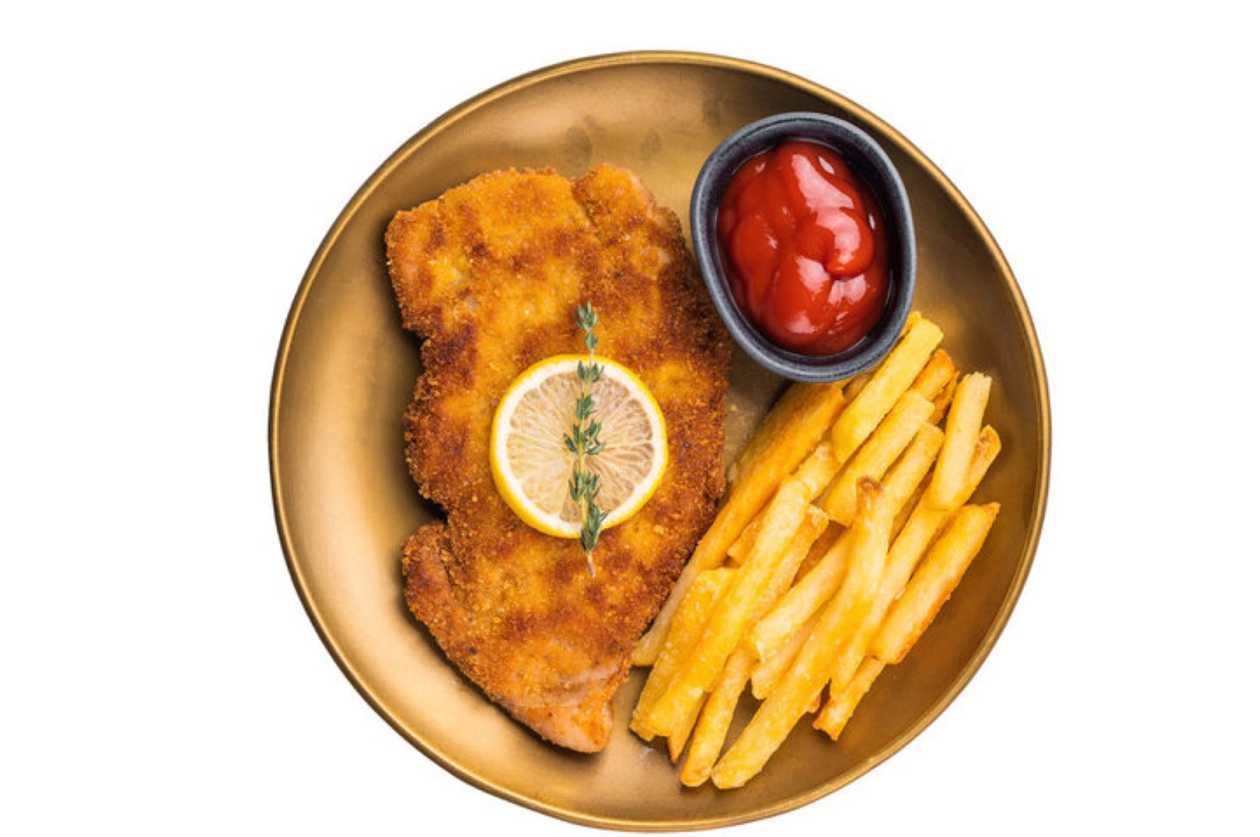 Viennese Pork Schnitzel with French Fries 650 g