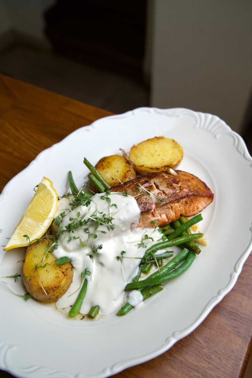 Baked Salmon with Herbs, Creamy Blue Cheese Sauce and New Potatoes