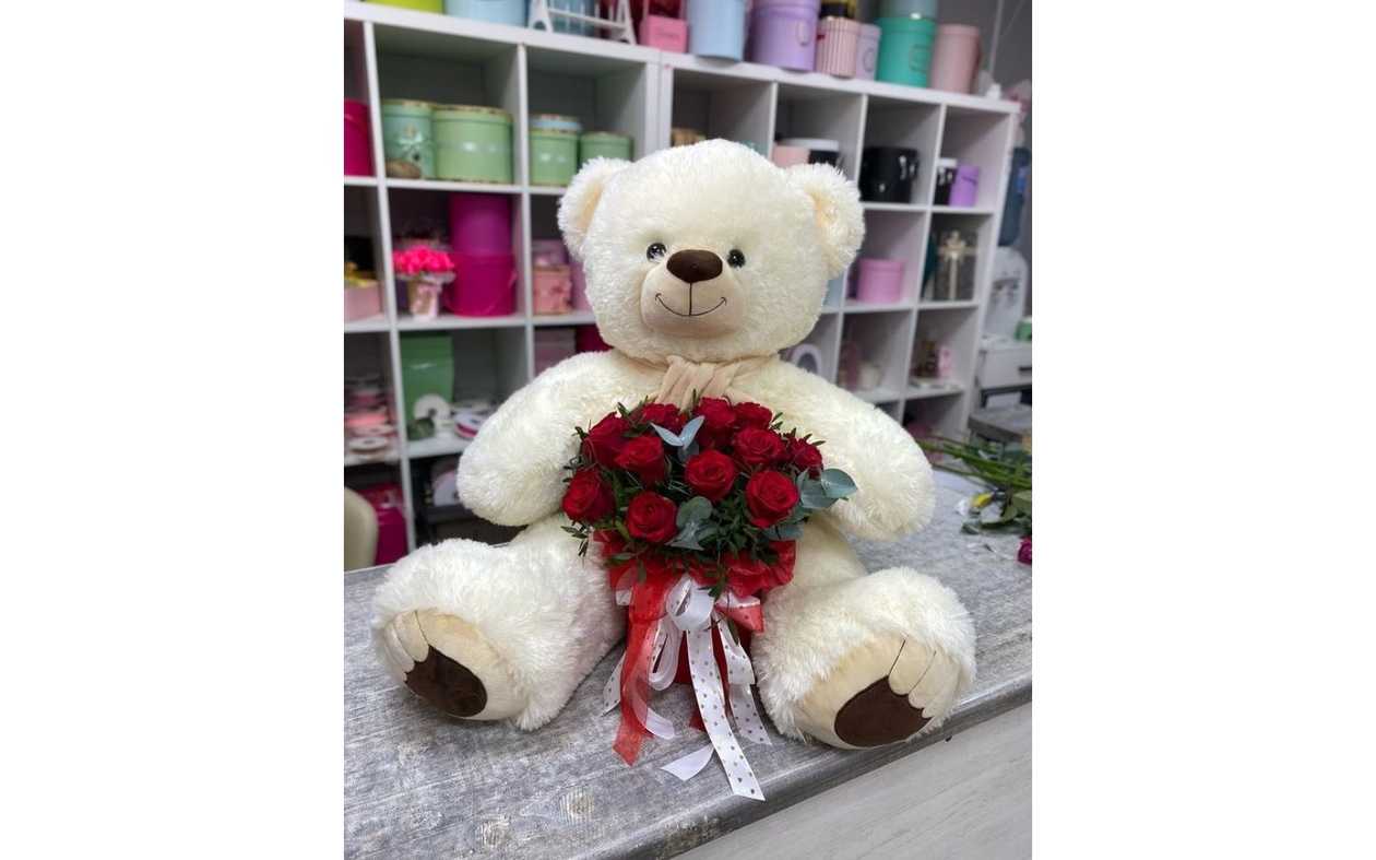 დათუნია წითელი ვარდებით (10ც