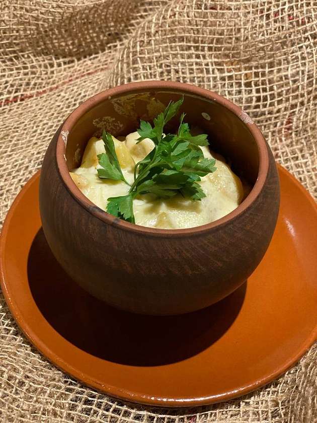 Country-style casserole with chicken