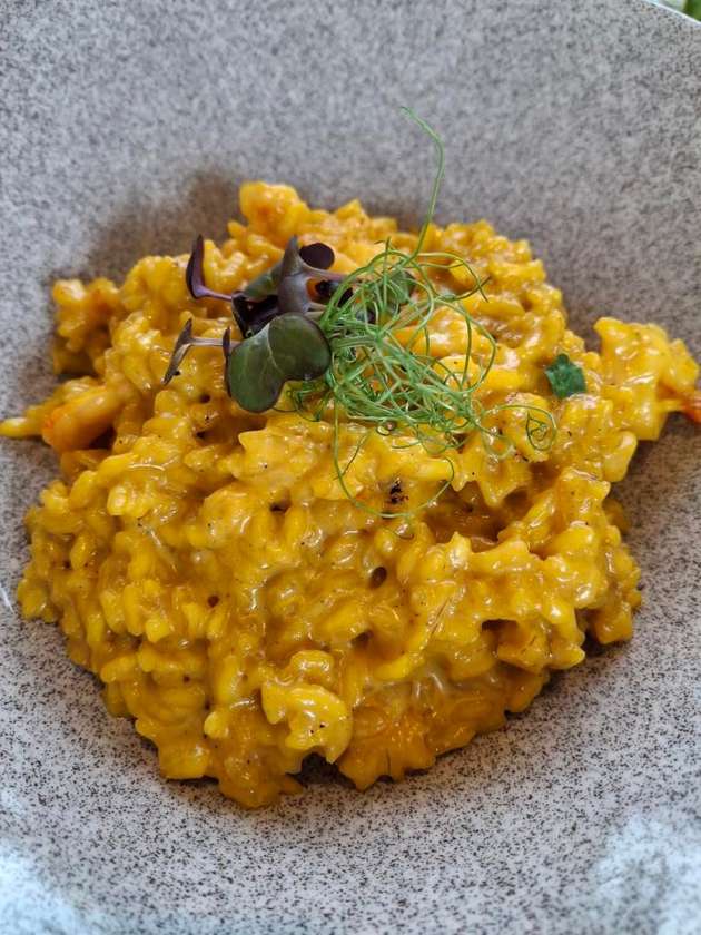 Šafránové risotto s krevetami