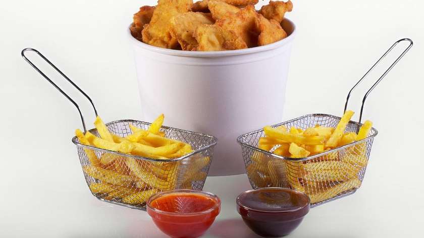 12 Pork Tenderloin Schnitzels + 2 Small Fries + 2 Sauces