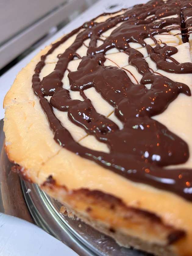 KIT KAT NY CHEESECAKE