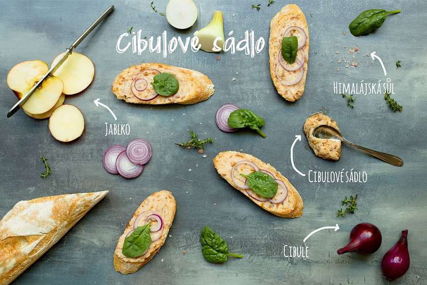 Open-faced Sandwich with Onion Lard