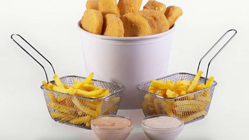 12 Pieces of Fried Gouda and Hermelín Cheese Mix + 2 Small Fries + 2 Tartar Sauces