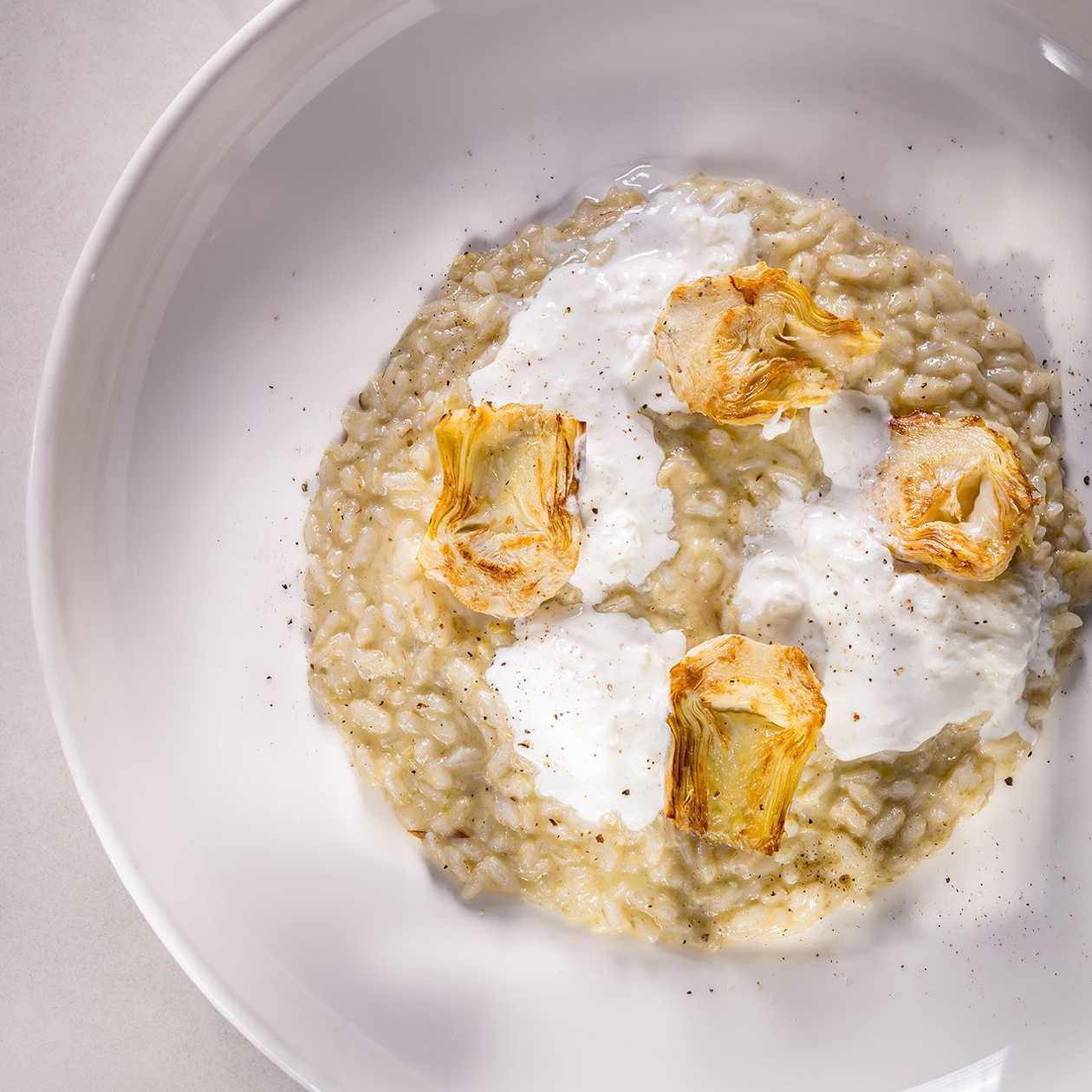 Risotto cu anghinare și straciatella