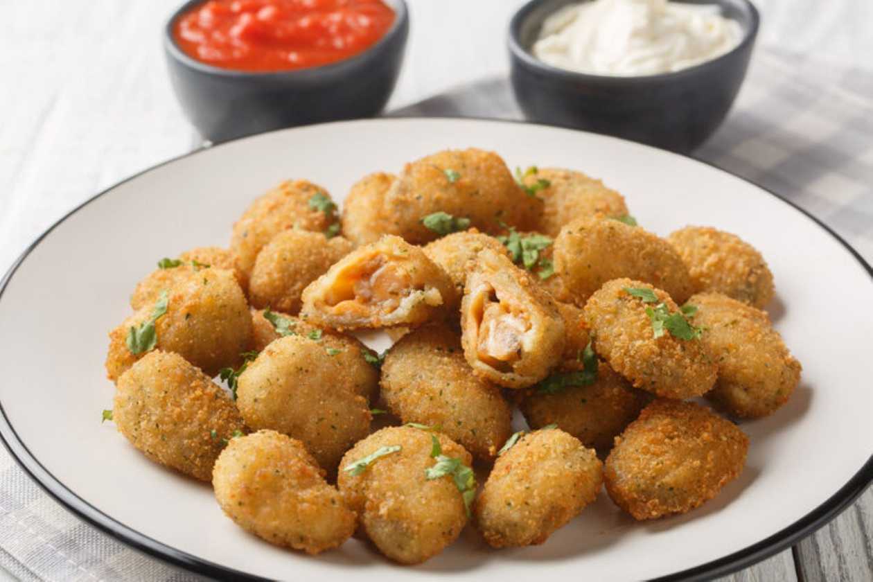 Midii pane cu sos de iaurt și lămâie