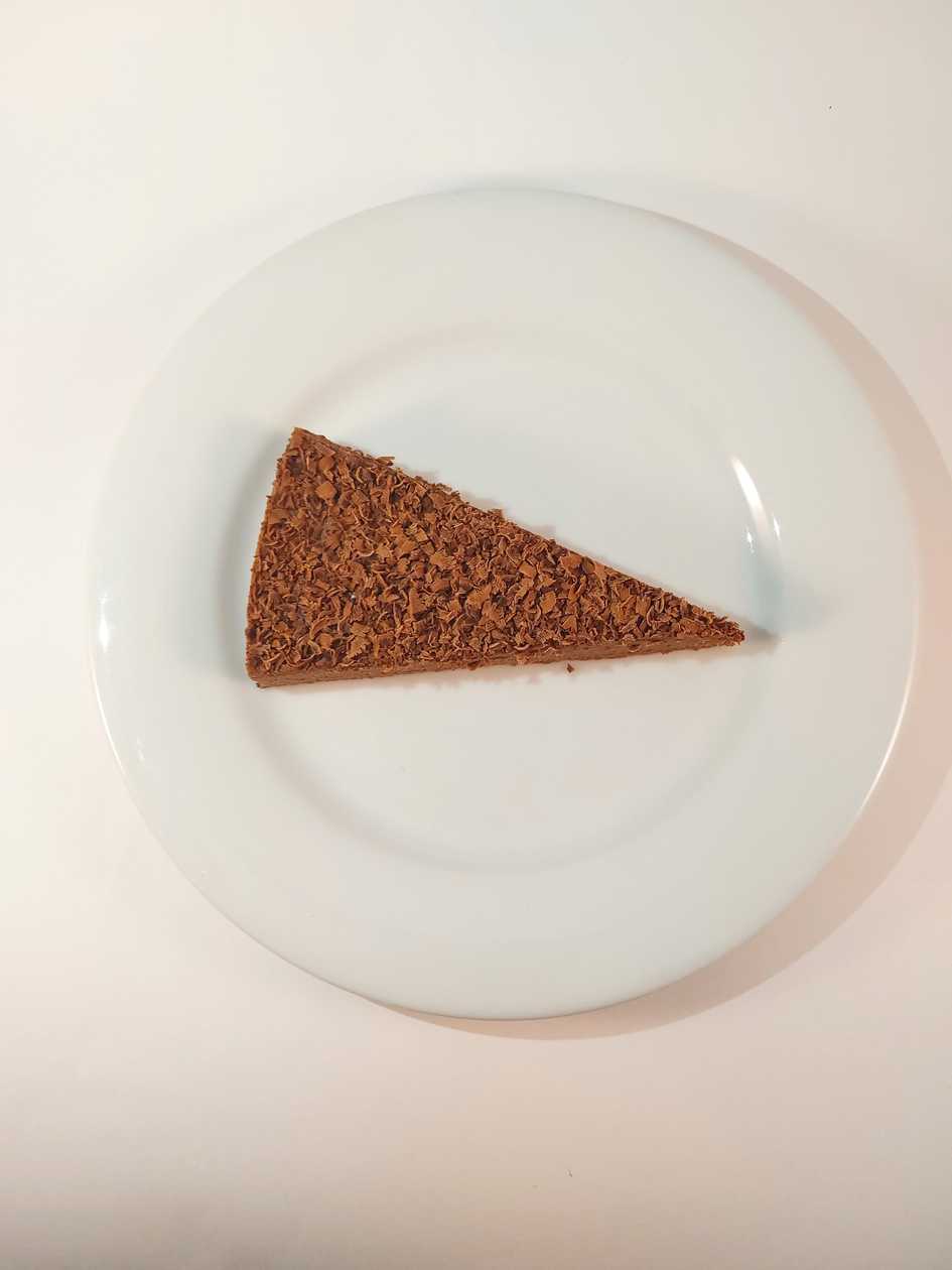 Chocolate mousse cake