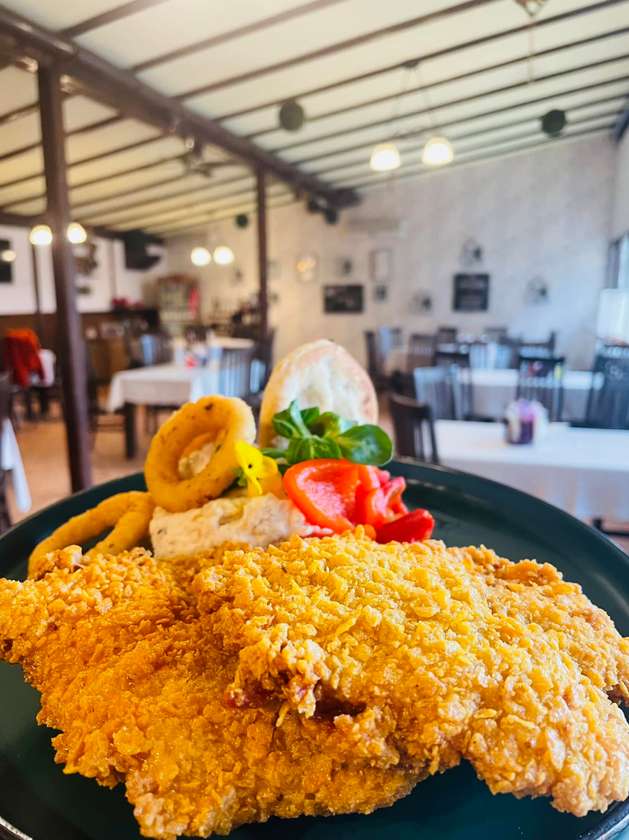 ȘNITEL DE PUI (200g)