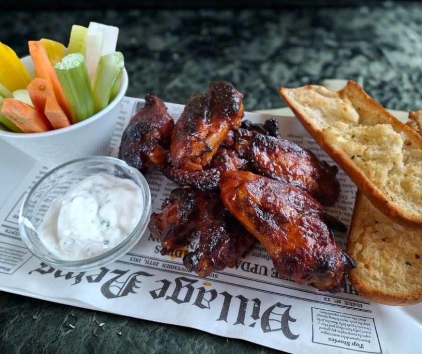 Kuřecí křidélka Figo se zeleninovým crudité