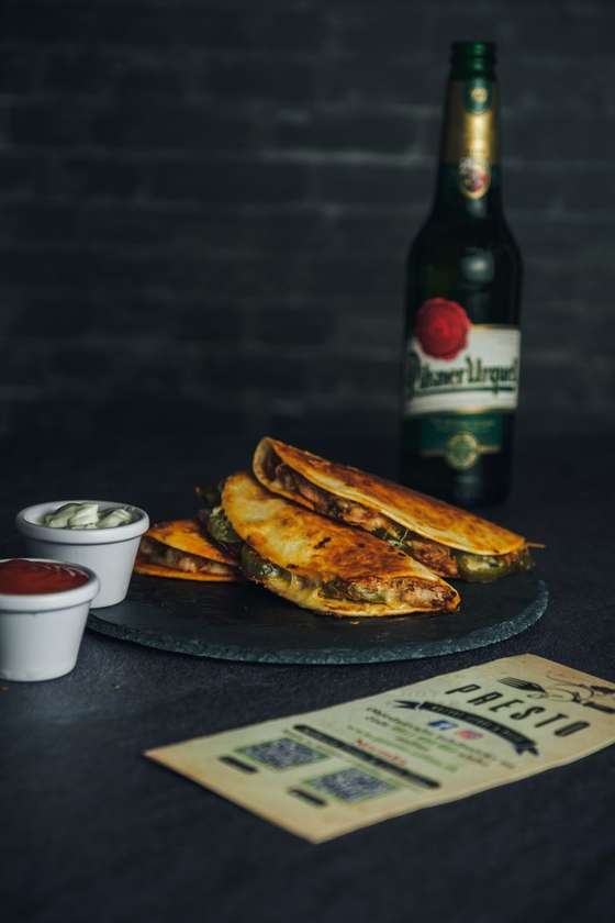 Menu: 158. Taco Rico + domáce hranolky (100g)+ dresing