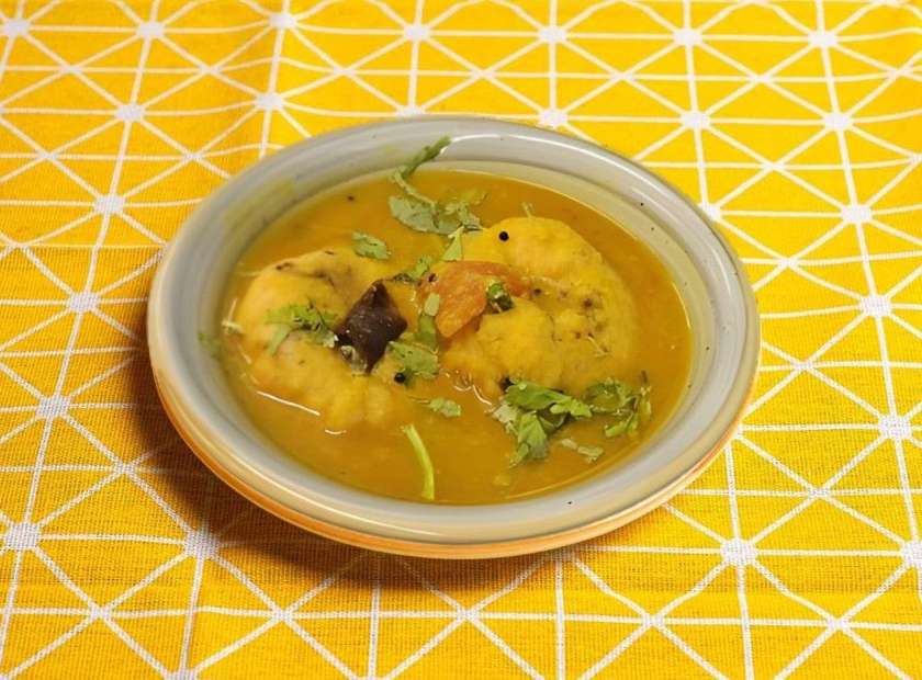 Sambar Vada (2pcs)