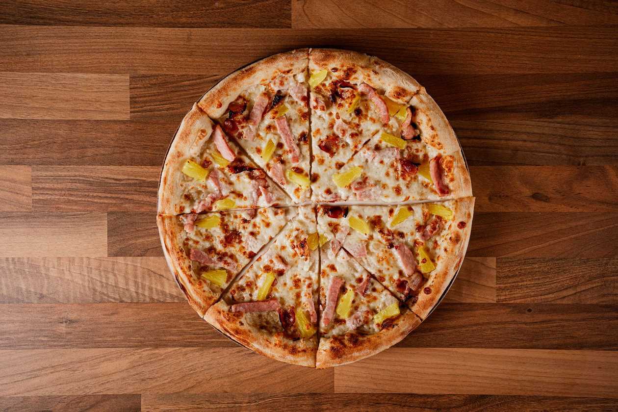 HAWAIIAN PIZZA
