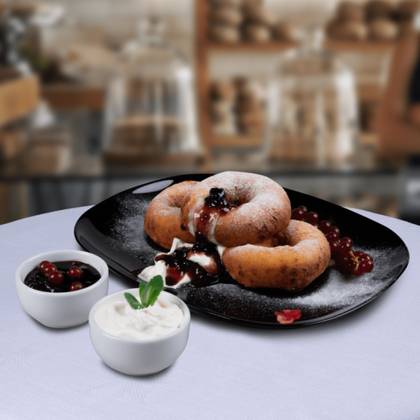 Papanasi cu dulceata si smantana 300g