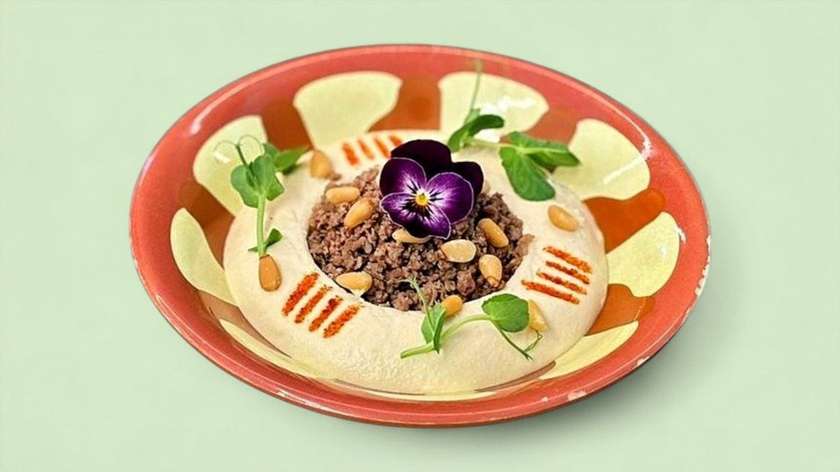 Hummus with Beef and Pine Nuts