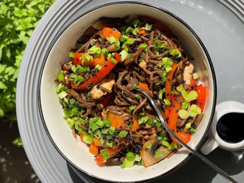 Buckwheat Noodles with Chicken