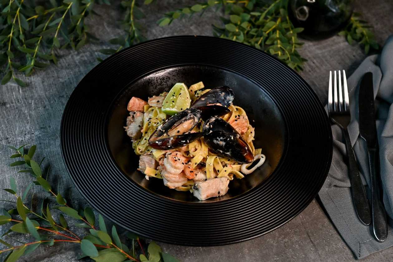 Pasta "Tagliatelle" with seafood