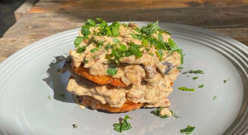 Potato Pancakes with Mushrooms and Cream