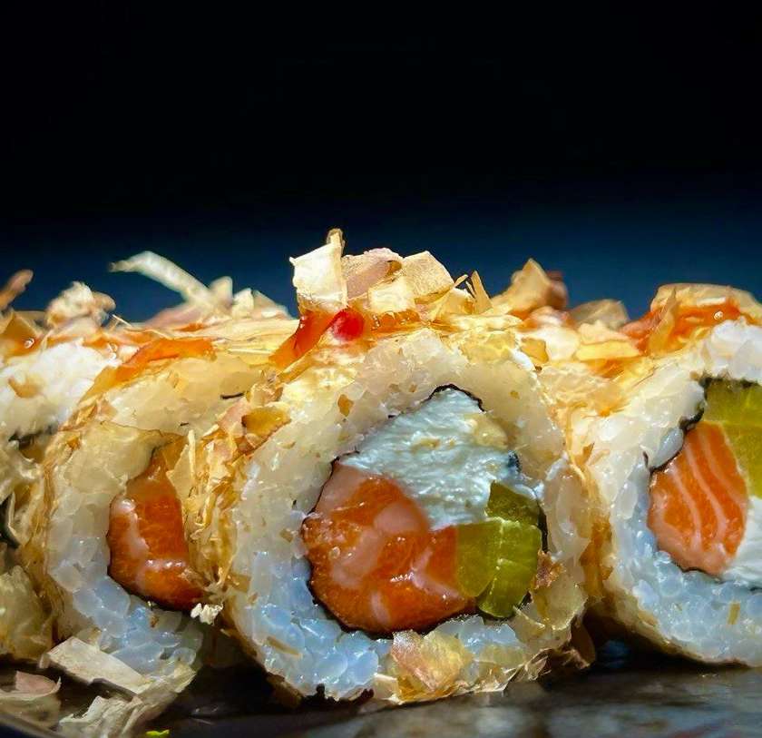 Norwegian roll with salmon