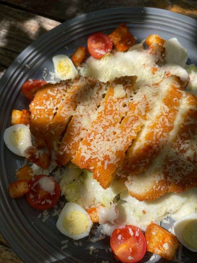 Caesar Salad with Crispy Chicken