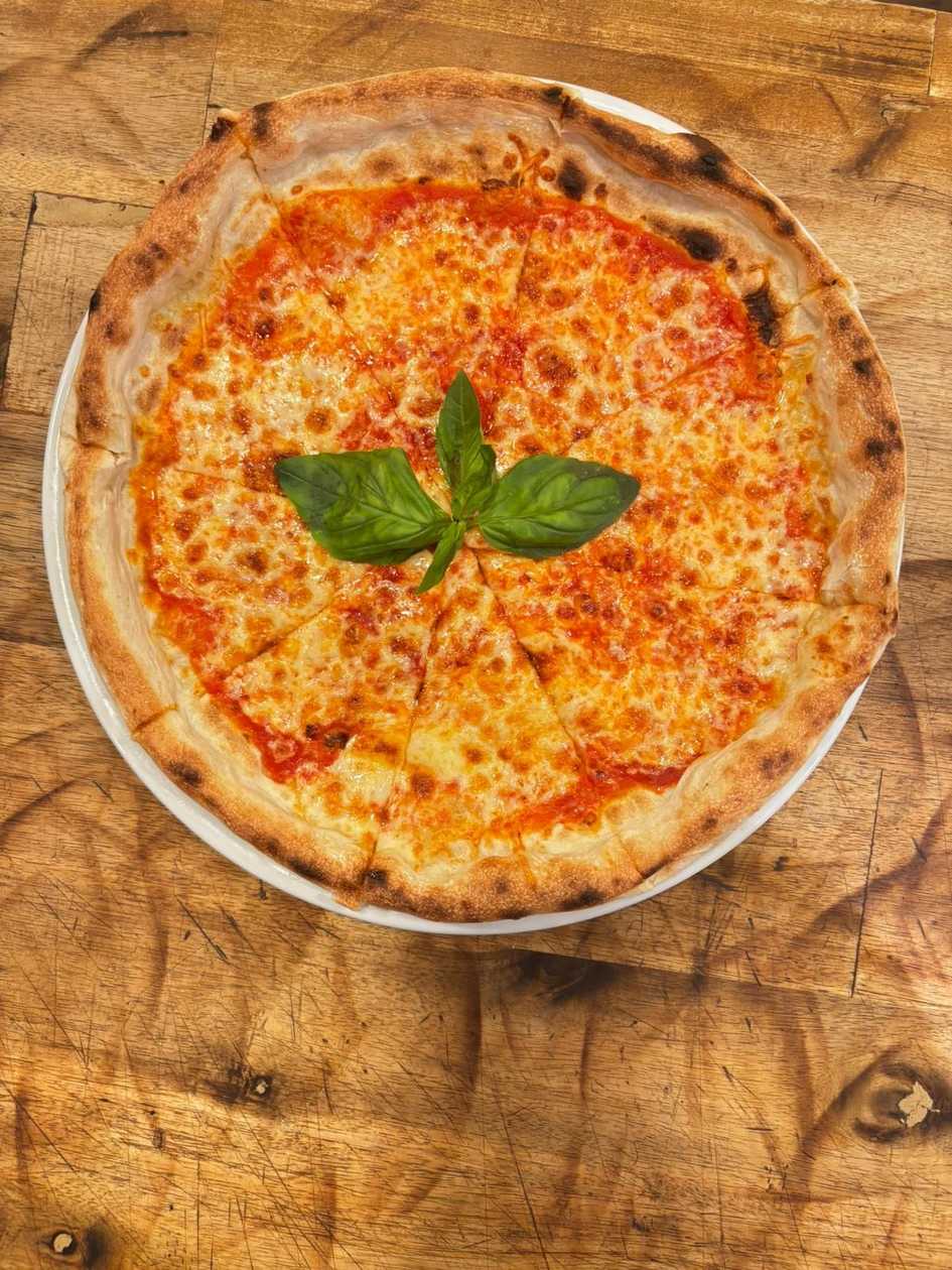 Pizza margherita