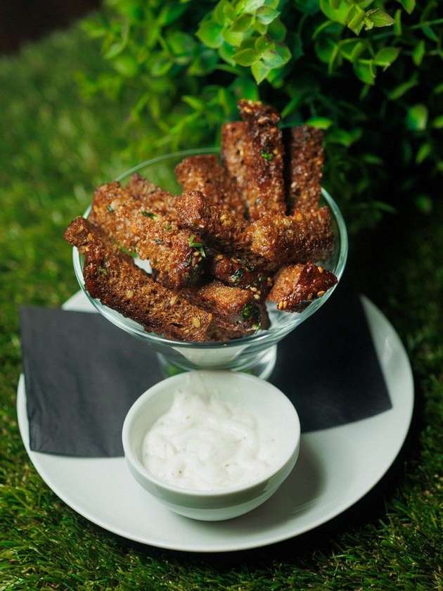 Garlic croutons
